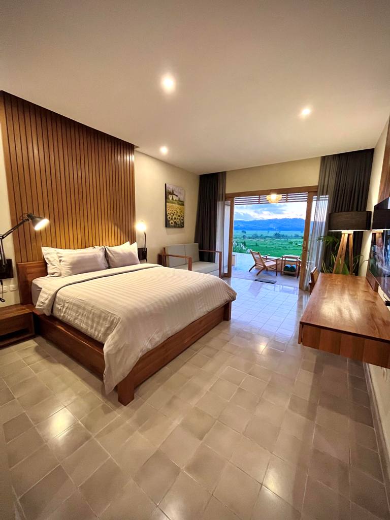 Rooms with breakfast, lunch and dinner, free minibar and snacks
